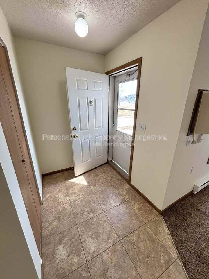 455 22nd St E - Photo 2 of 28