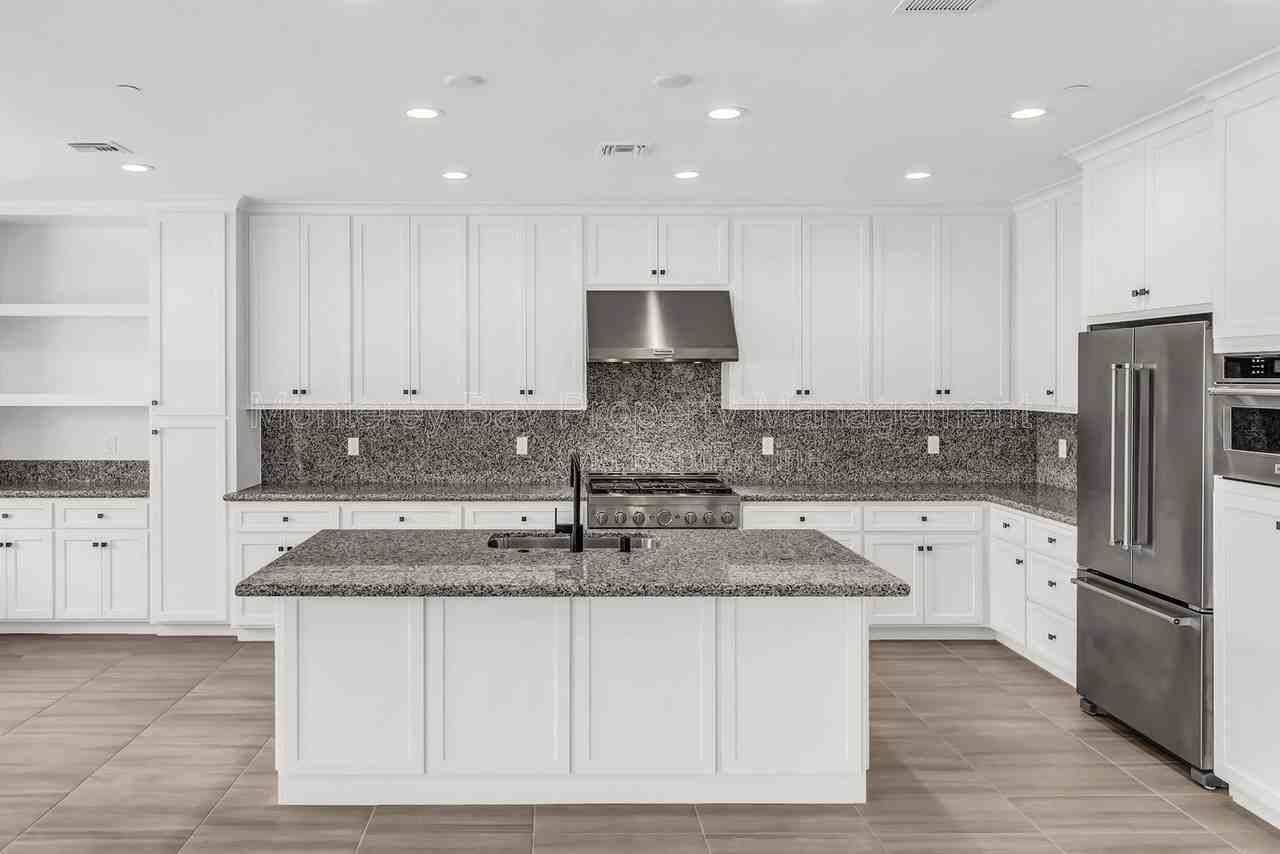 111 Sea Shell Ave - Photo 5 of 46