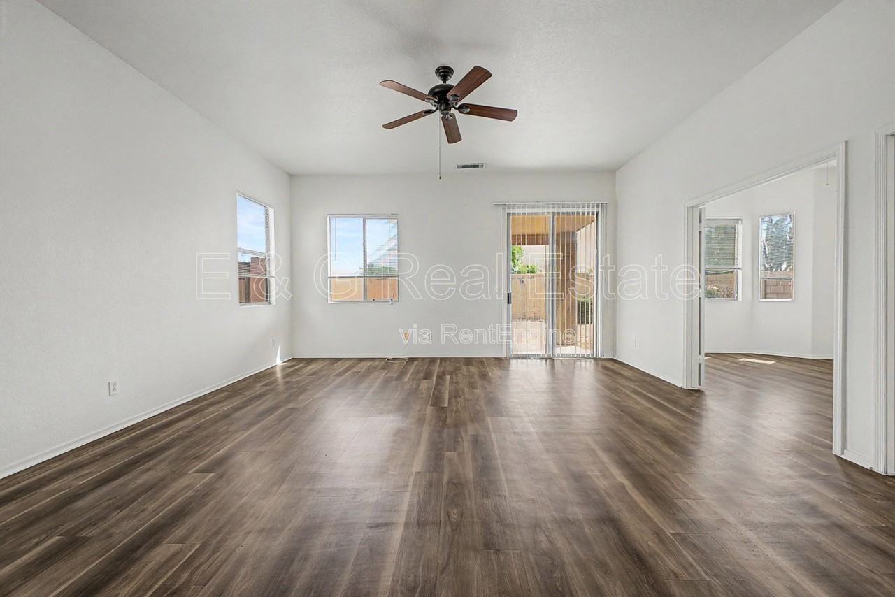 16489 N Oachs Dr - Photo 3 of 26