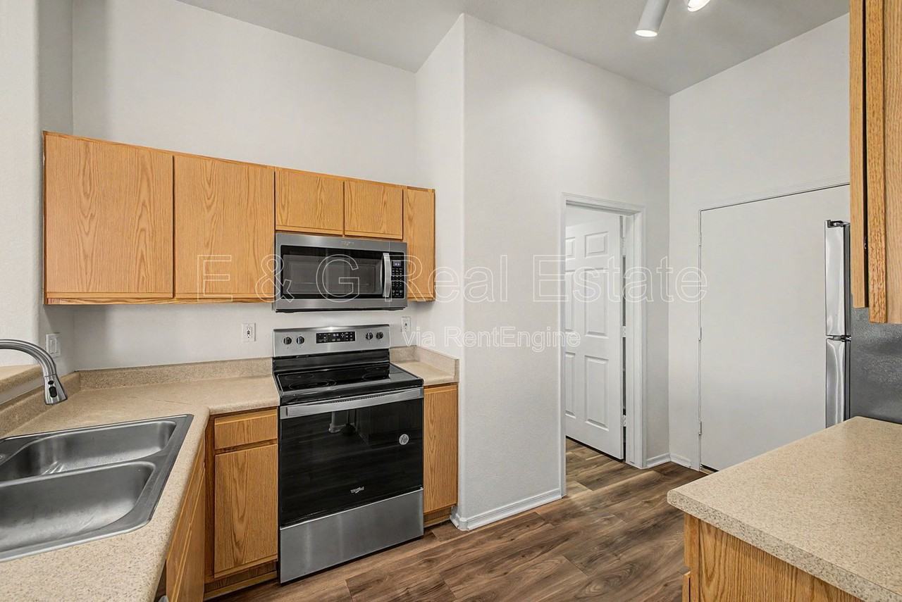 16489 N Oachs Dr - Photo 6 of 26