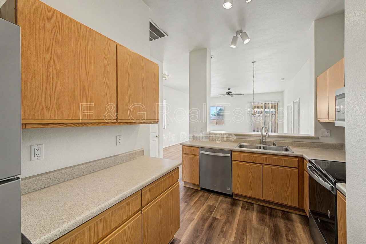 16489 N Oachs Dr - Photo 7 of 26