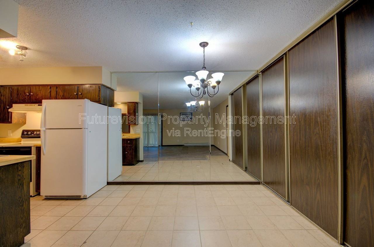 2224 Oneida St #210 - Photo 3 of 13