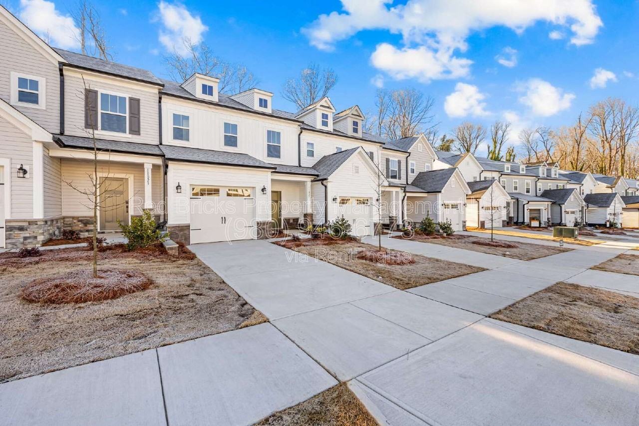 11027 Pagebrook Ln - Photo 2 of 22