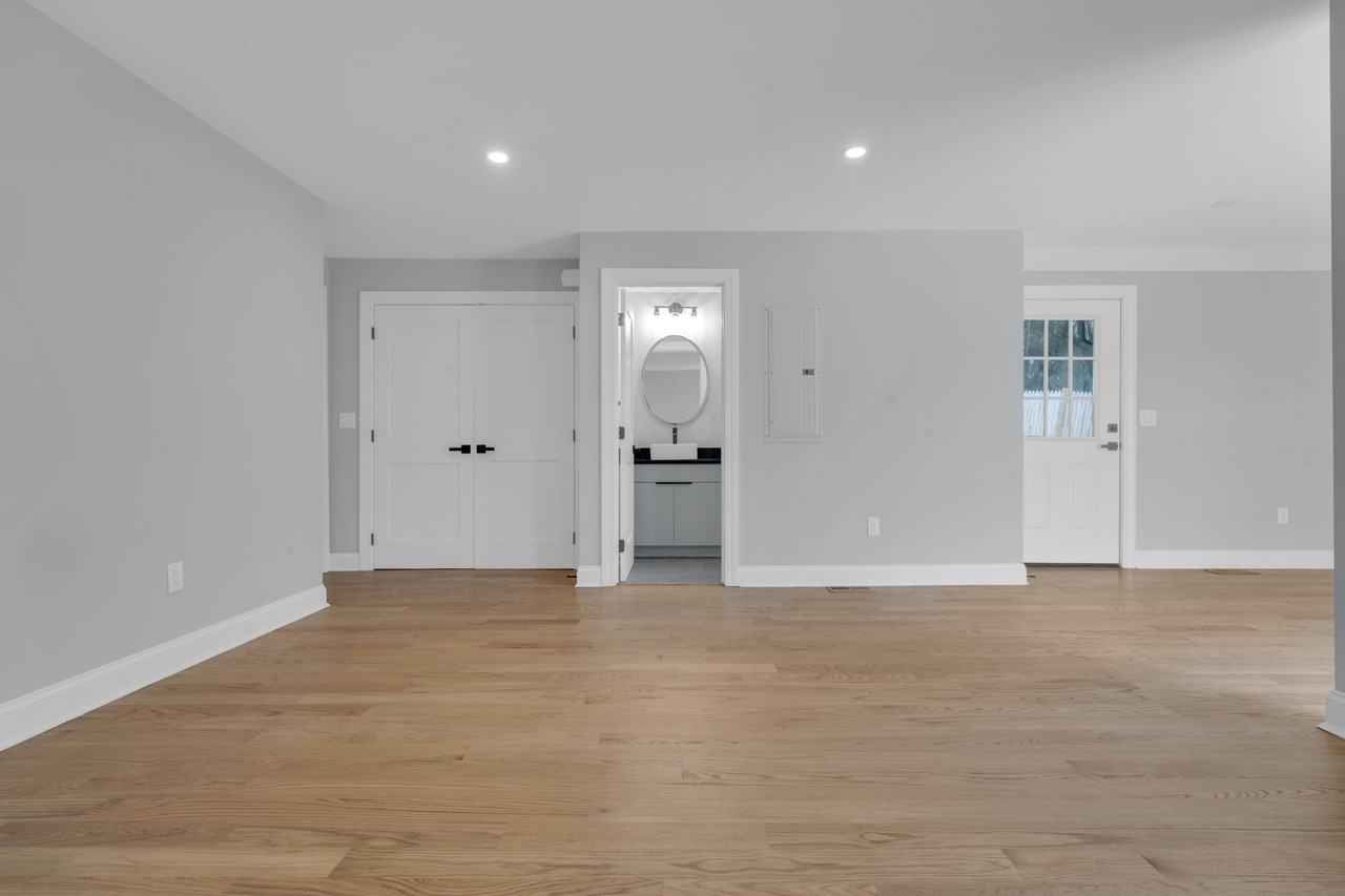 1 Rockingham Ave #1 - Photo 2 of 16