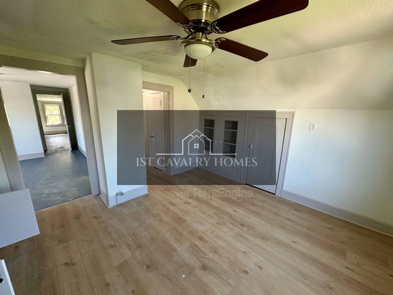 3540 E 154th St #3 - Photo 3 of 10