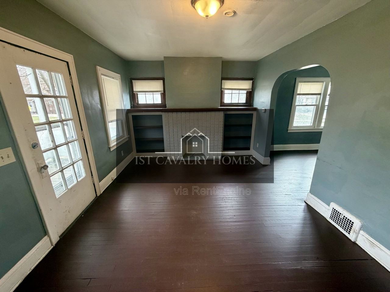 578 Hoye Ave #1 - Photo 4 of 22