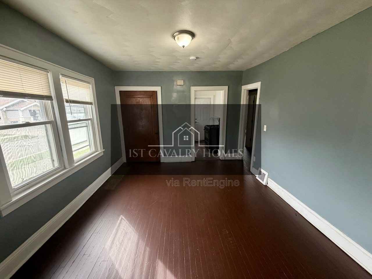 578 Hoye Ave #1 - Photo 7 of 22