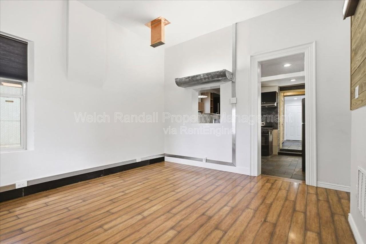 646 W 500 N - Photo 4 of 28