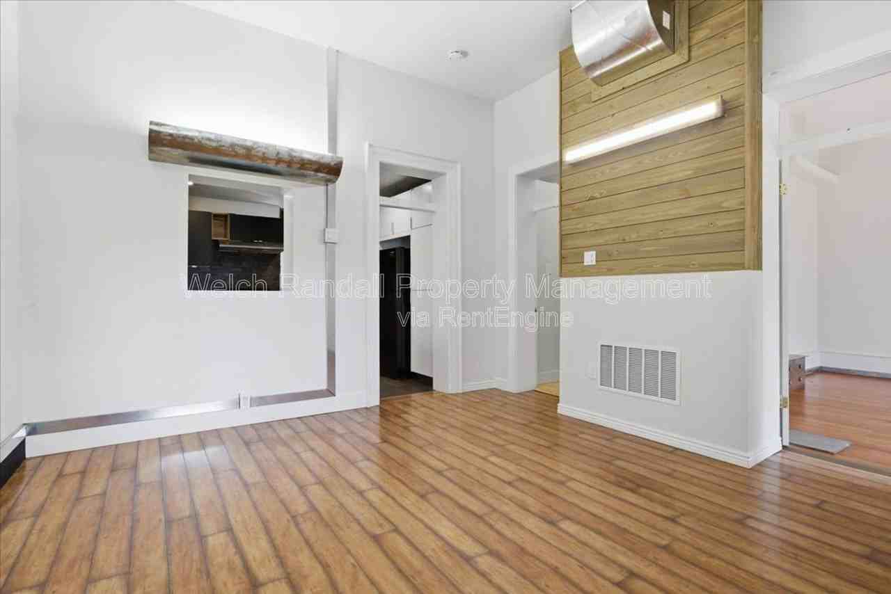 646 W 500 N - Photo 5 of 28