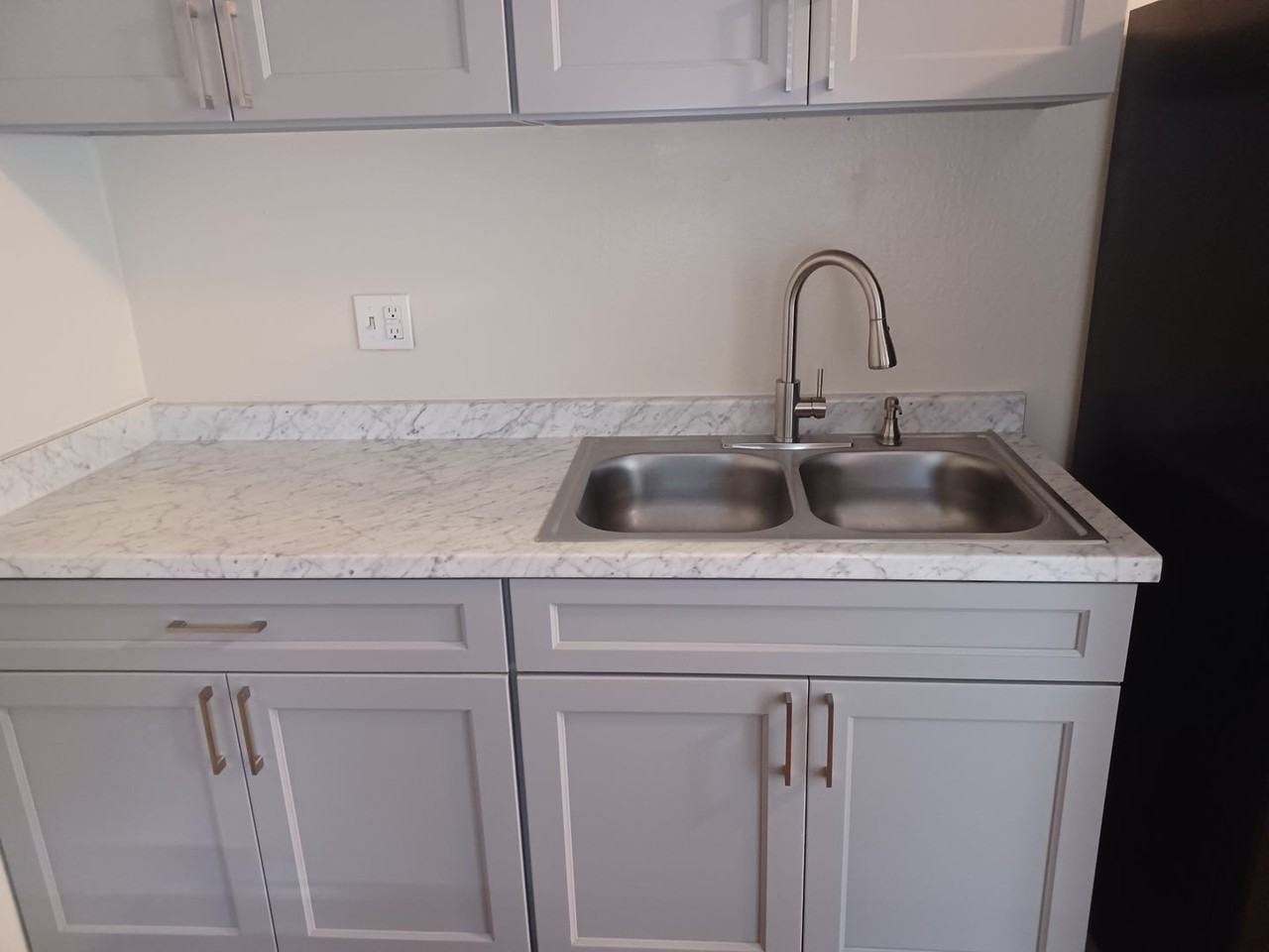 1955g - Photo 4 of 12