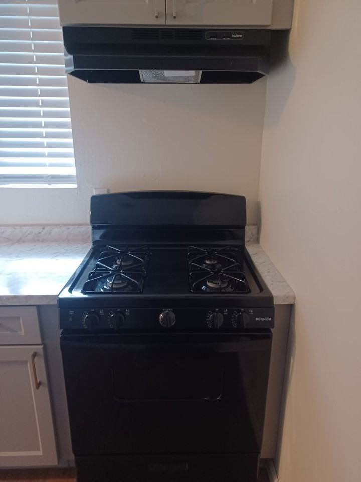 1955g - Photo 5 of 12