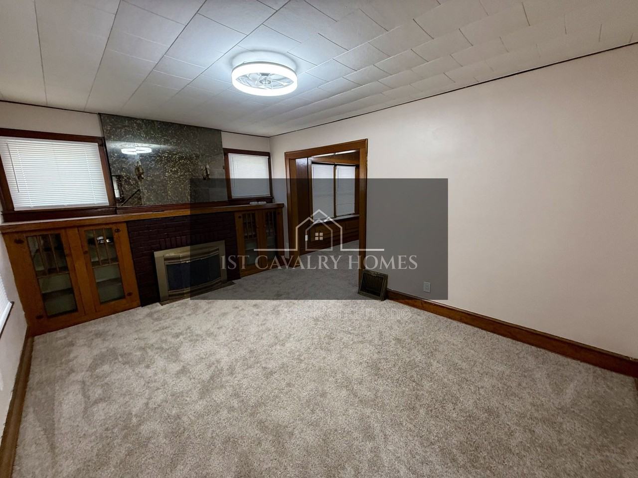 835 Inman St - Photo 4 of 11