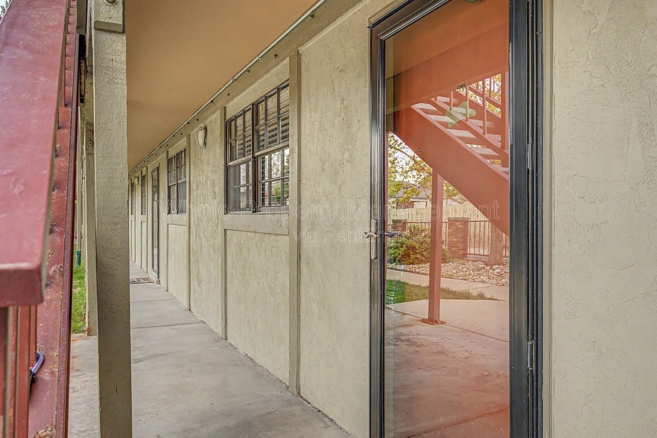 1021 Carr St #10 - Photo 2 of 27