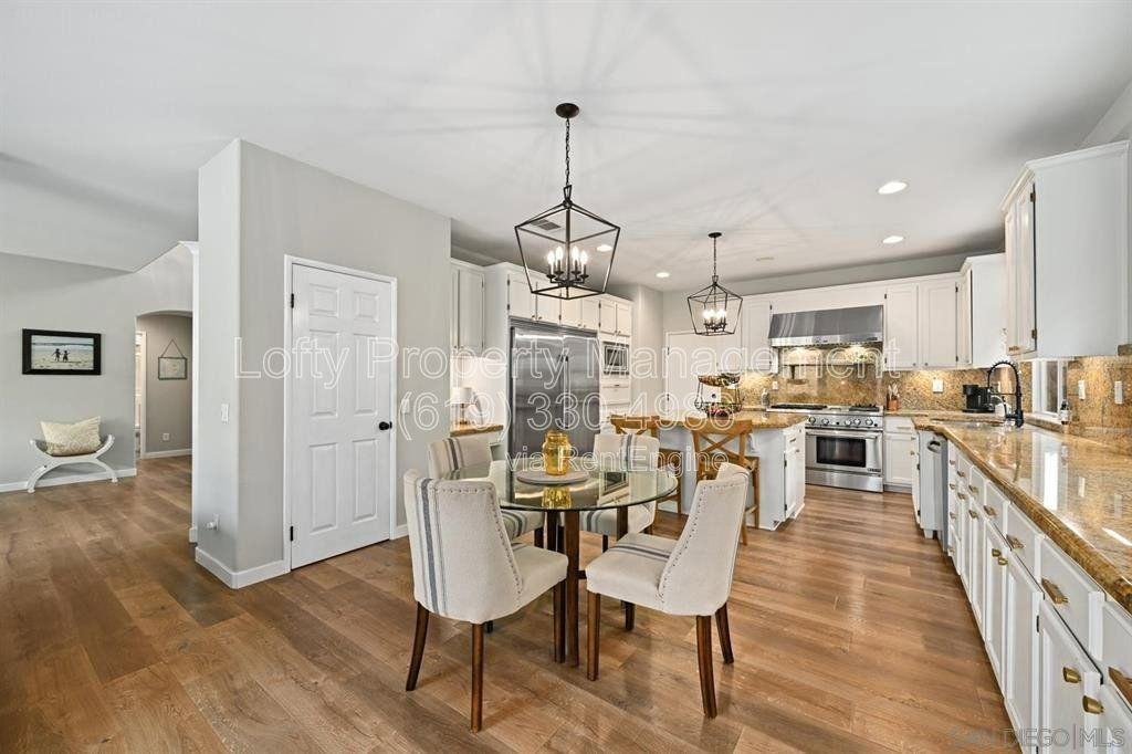 3231 Canyon View Dr - Photo 4 of 27