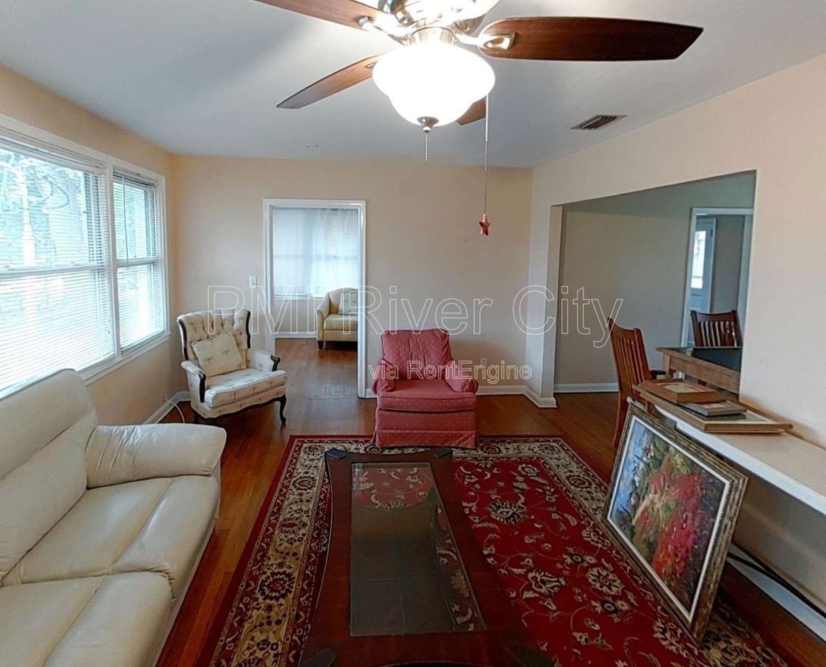 1543 Peachtree Cir N - Photo 6 of 20