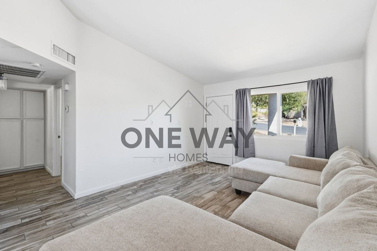 1329 E Cholla St - Photo 7 of 29