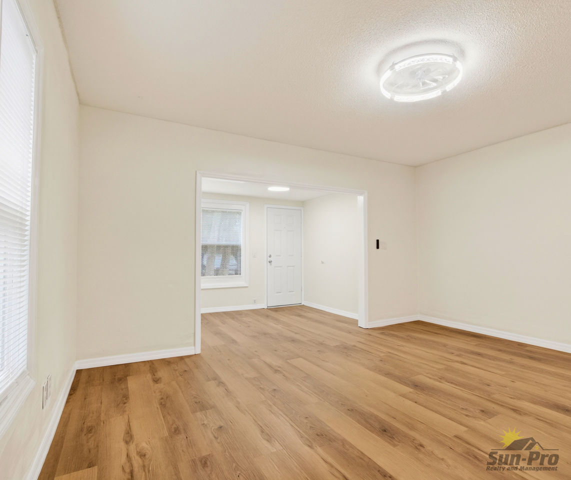 213 Live Oak Ave #A - Photo 2 of 13