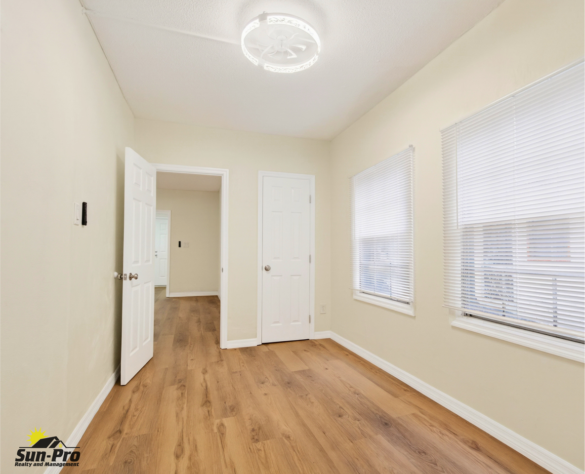 213 Live Oak Ave #A - Photo 6 of 13