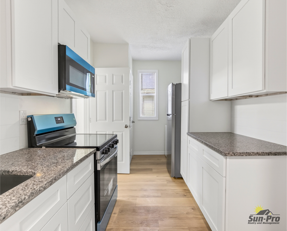 213 Live Oak Ave #A - Photo 2 of 13
