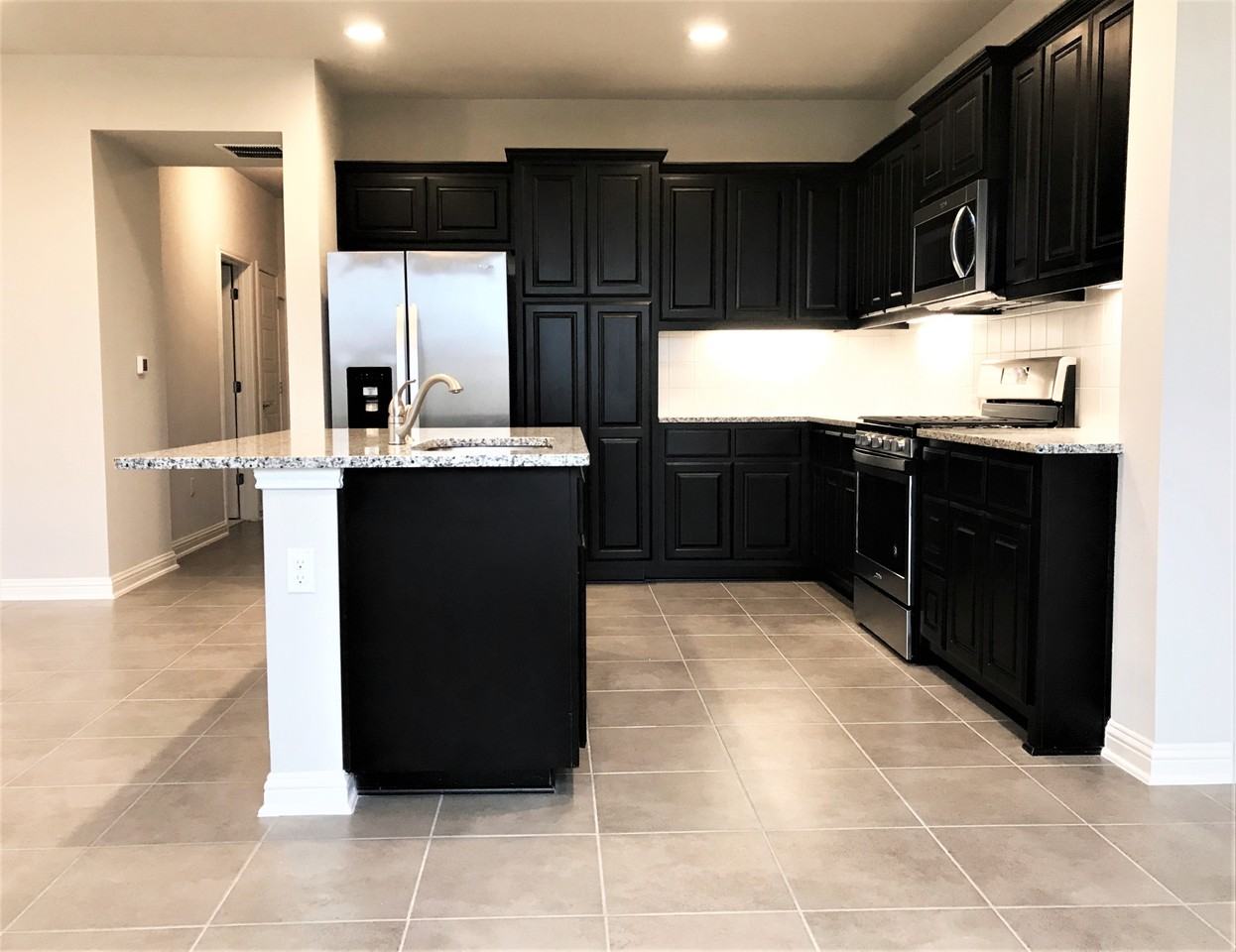 6814 E Riverside Dr #1 - Photo 4 of 39