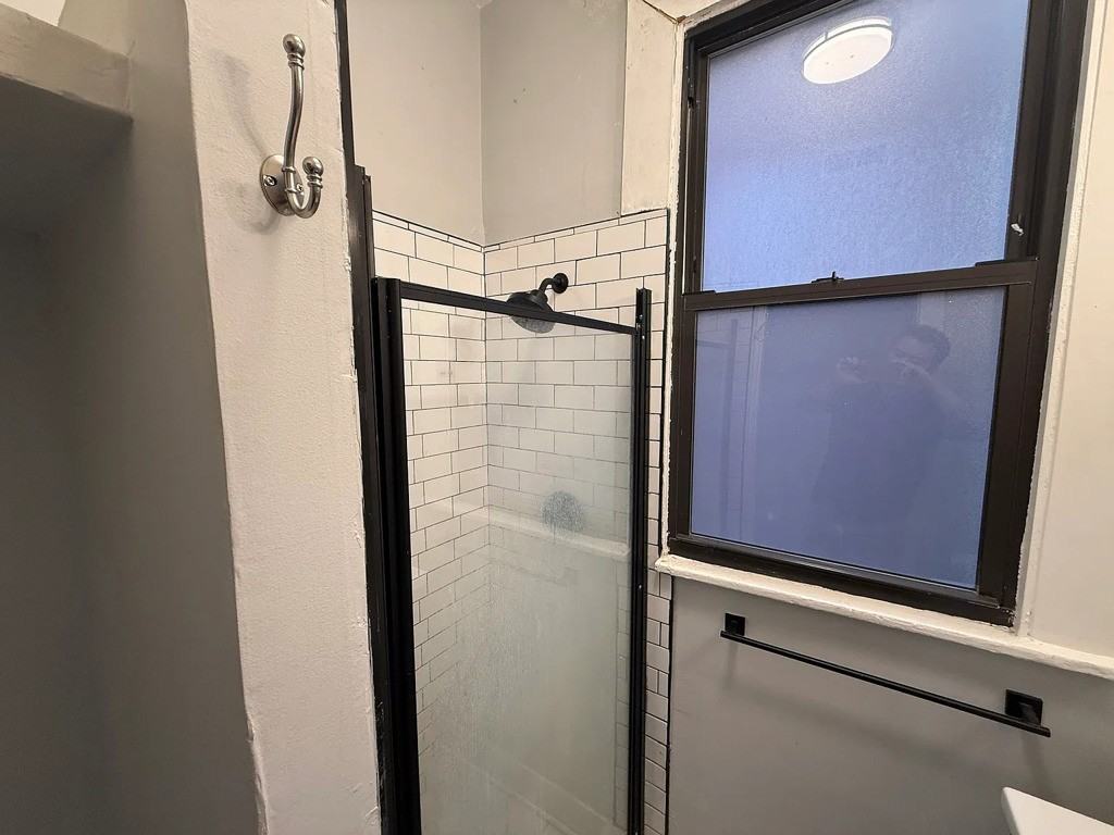 2607 W Haddon Ave #1F - Photo 4 of 10