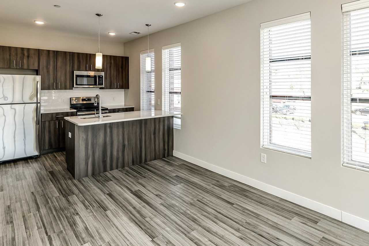 Dundee Flats - Photo 4 of 50