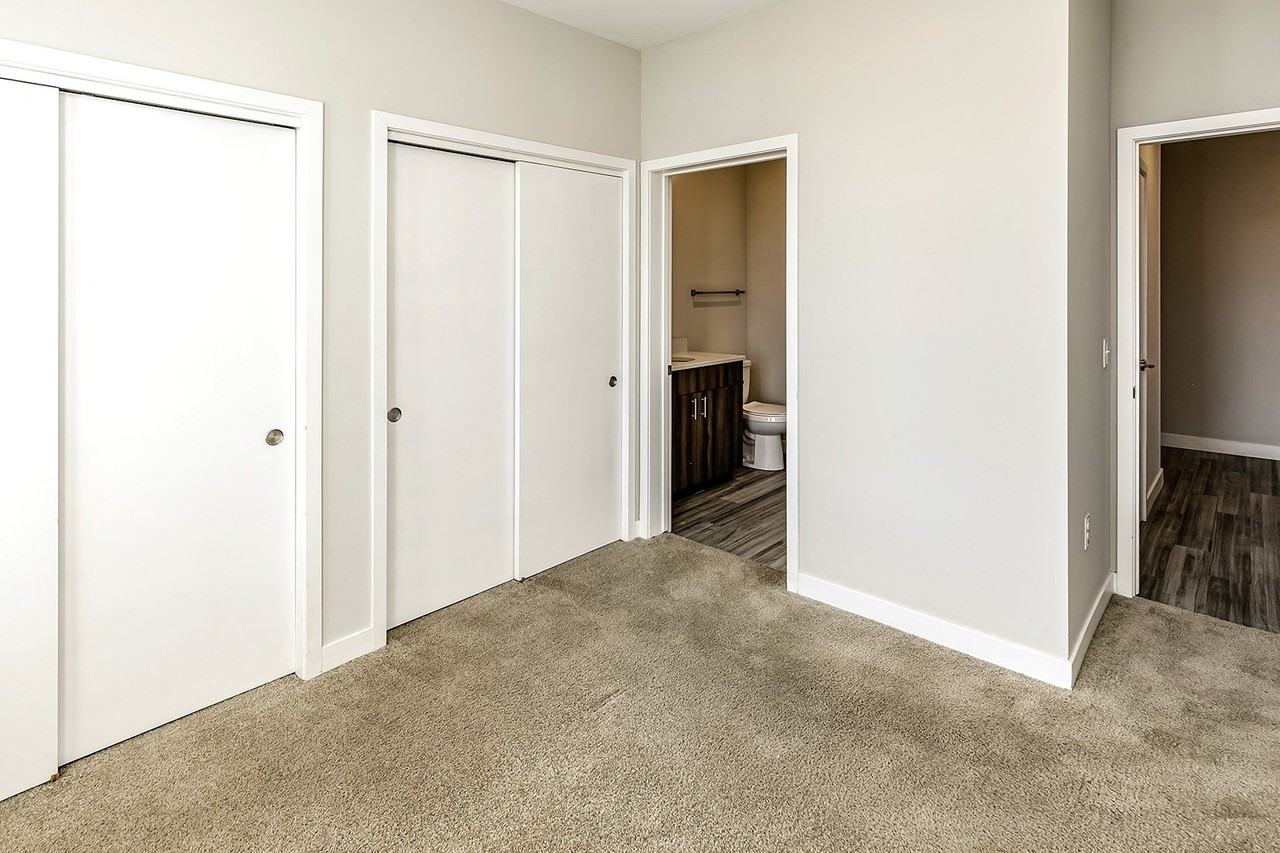 Dundee Flats - Photo 7 of 50