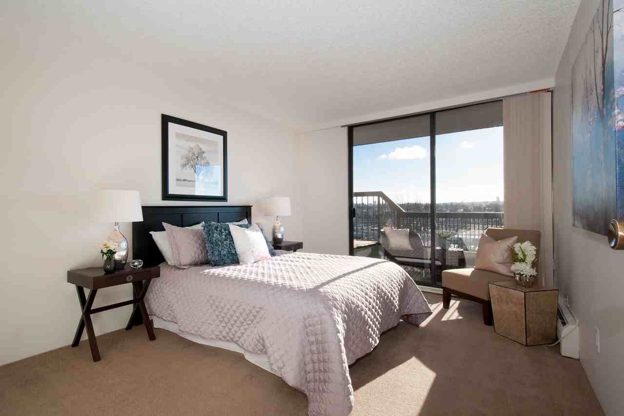 Brentlawn Towers - Photo 4 of 22