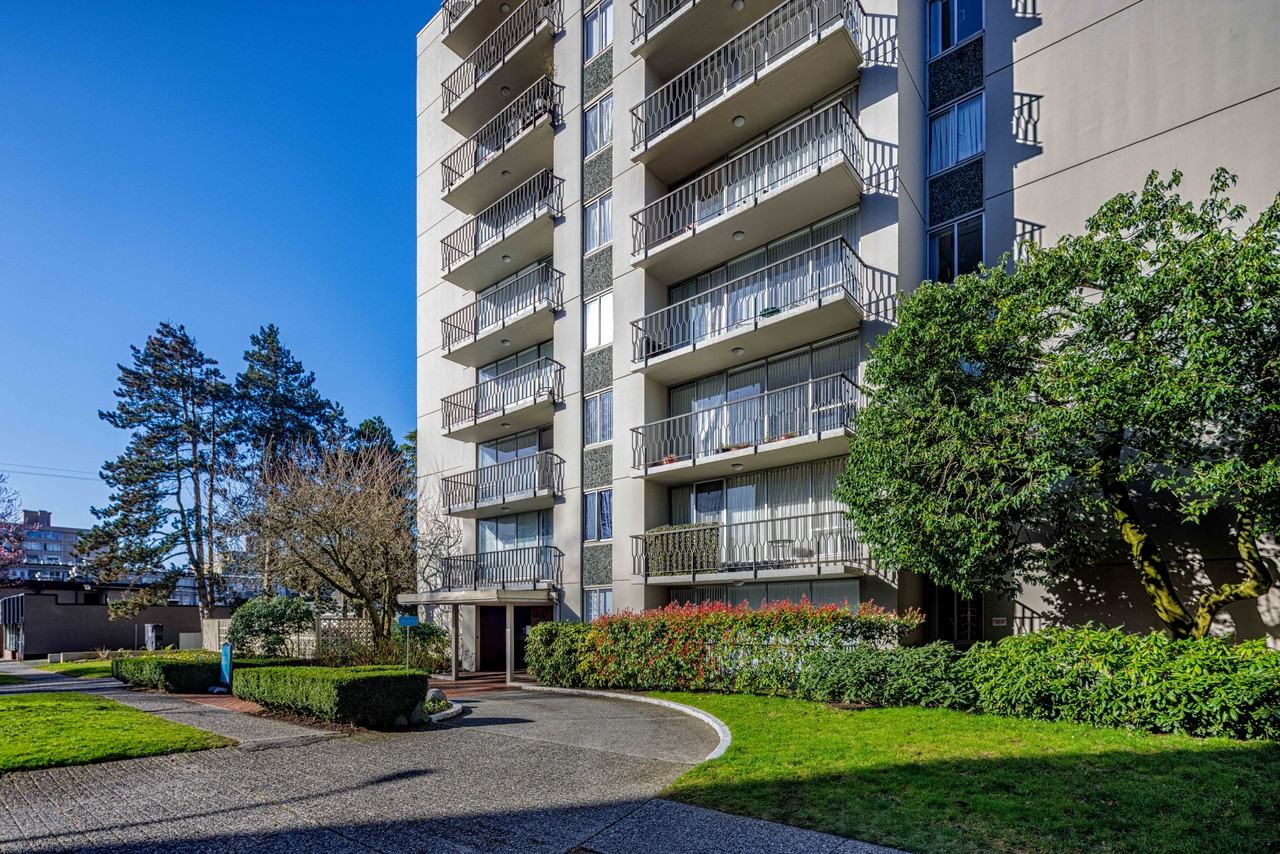 Starlight Towers - Photo 2 of 21