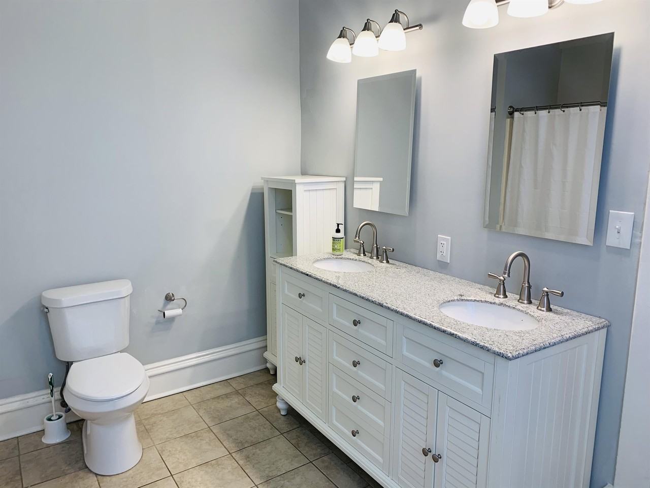 903 Montgomery St #903 - Photo 6 of 45