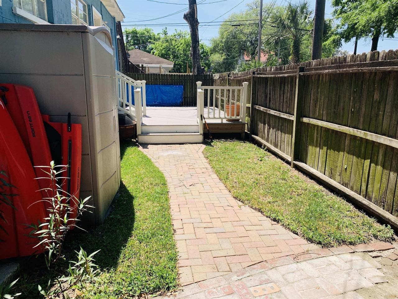 903 Montgomery St #903 - Photo 2 of 45