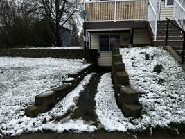 featured image of 422 Lewis St #B