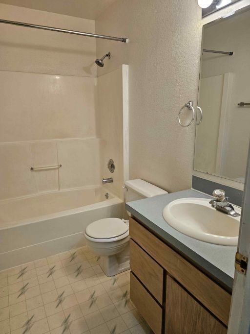 628 Deer Meadow Ct #1 - Photo 7 of 13