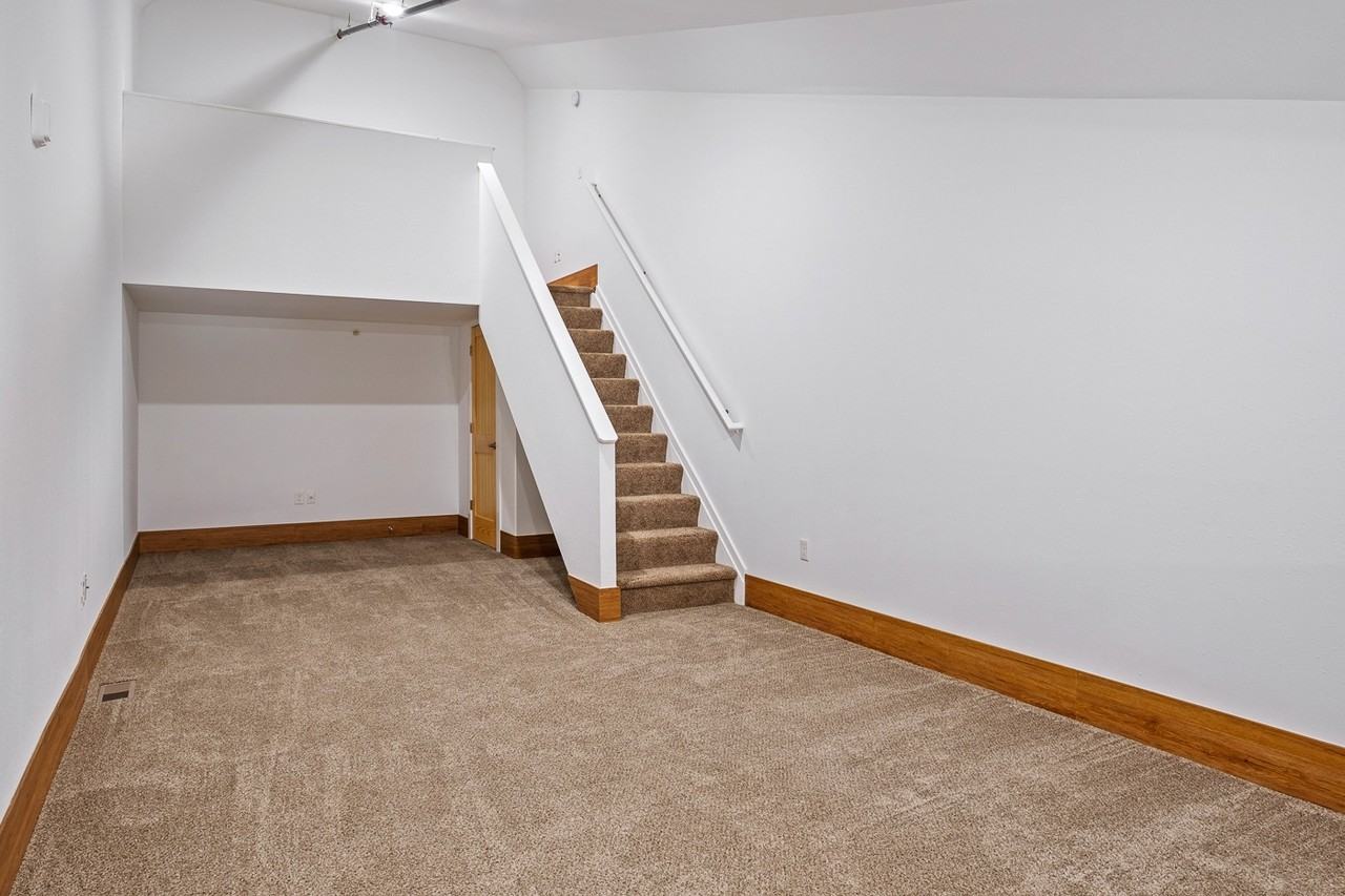 Georgetown West - Photo 6 of 44