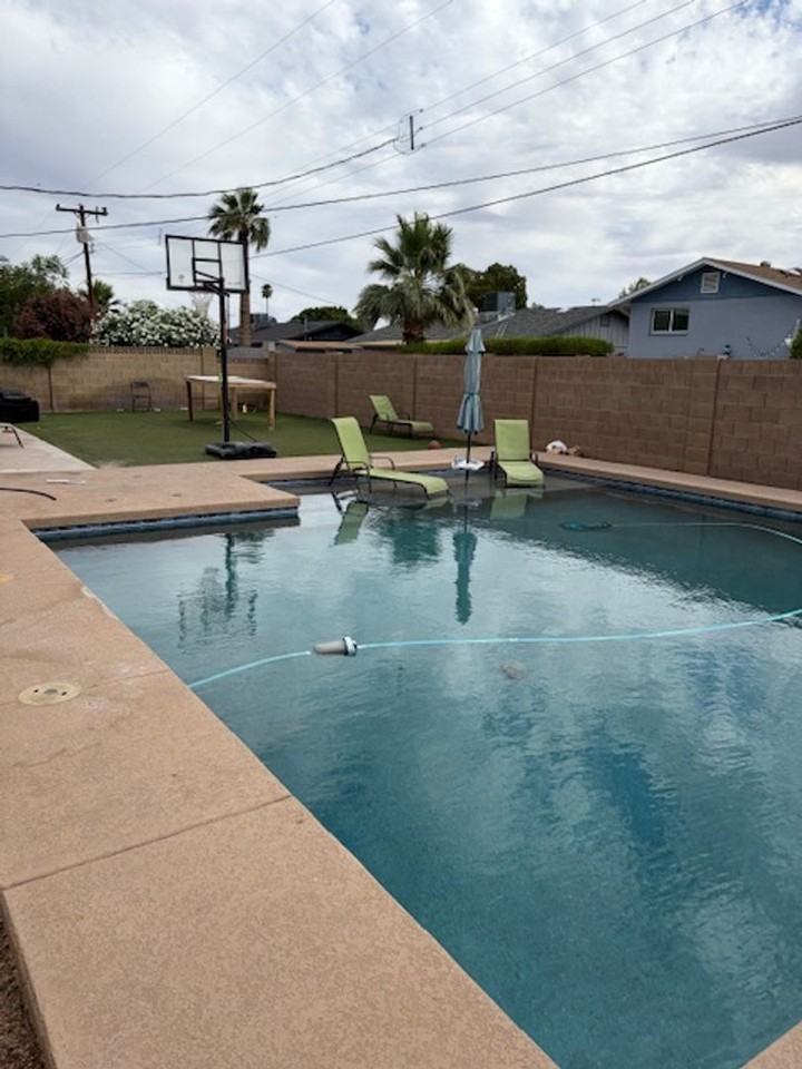 937 E Manhatton Dr - Photo 3 of 32