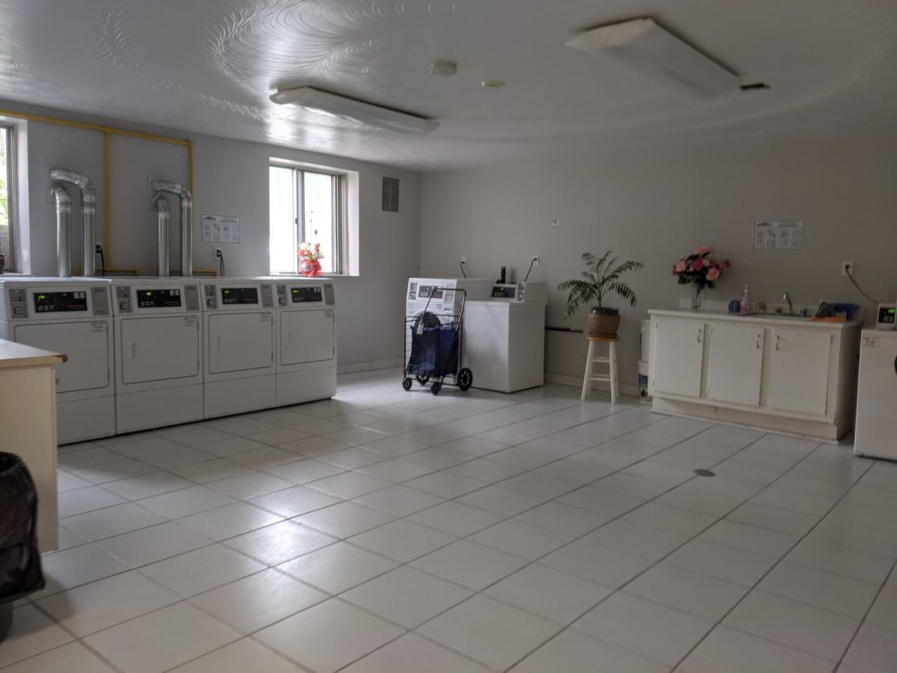 Aurora Towers - Photo 4 of 42