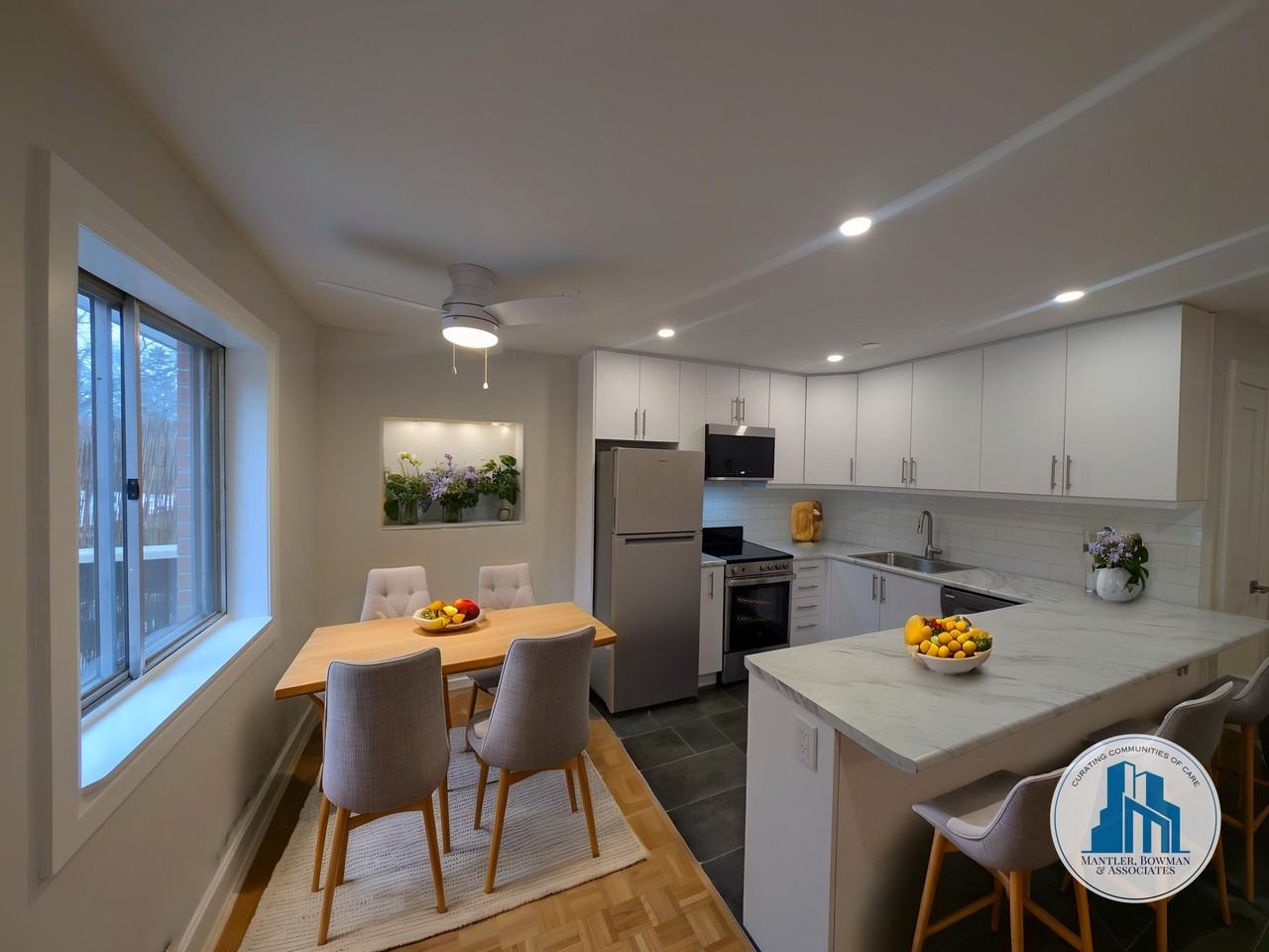 Aurora Towers - Photo 7 of 42