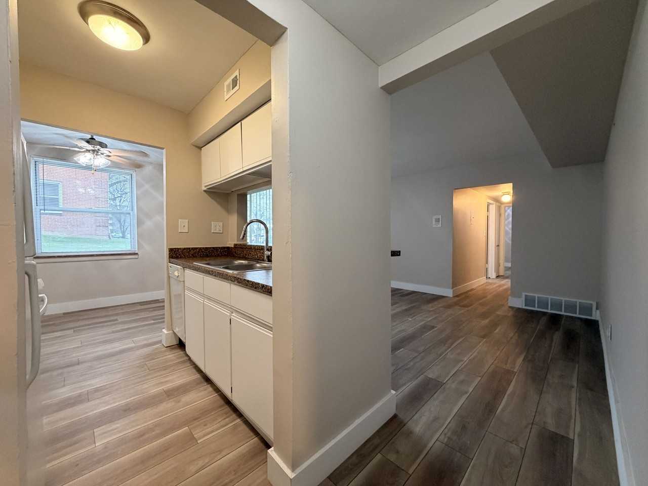 Huntington Green Apartments - Photo 3 of 50
