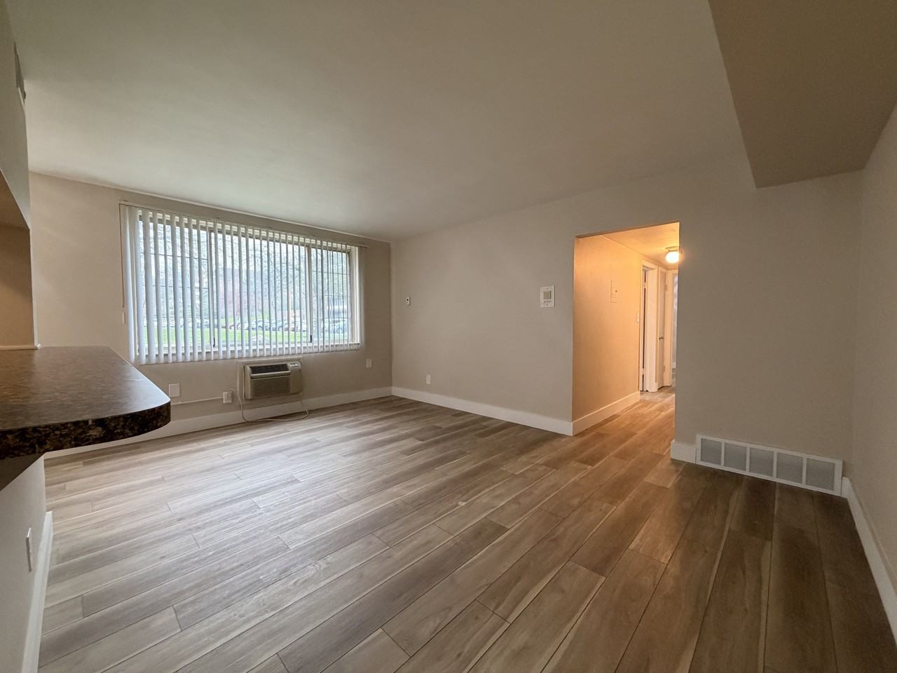 Huntington Green Apartments - Photo 6 of 50