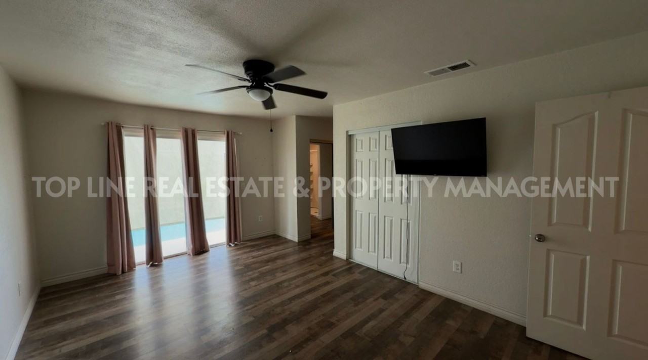 1849 S Noyes St - Photo 6 of 26