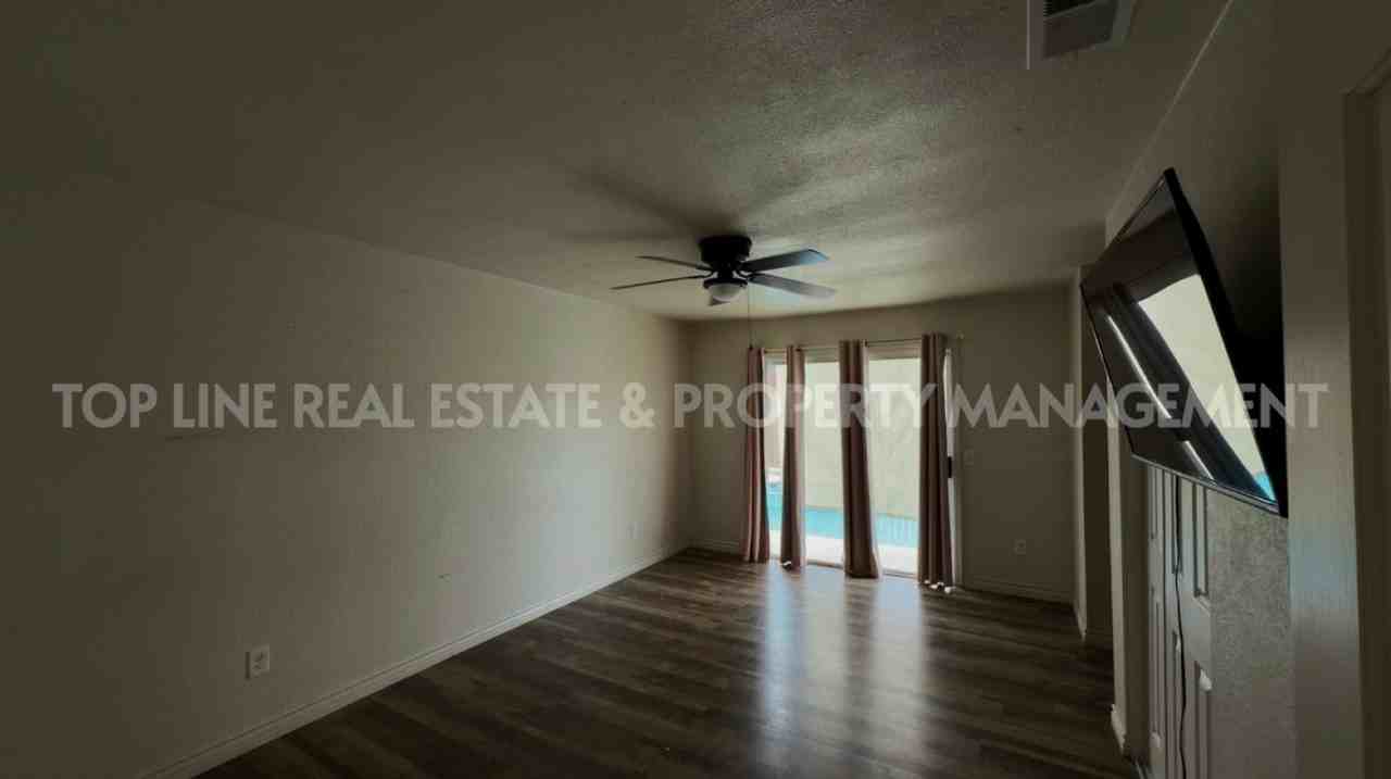 1849 S Noyes St - Photo 7 of 26