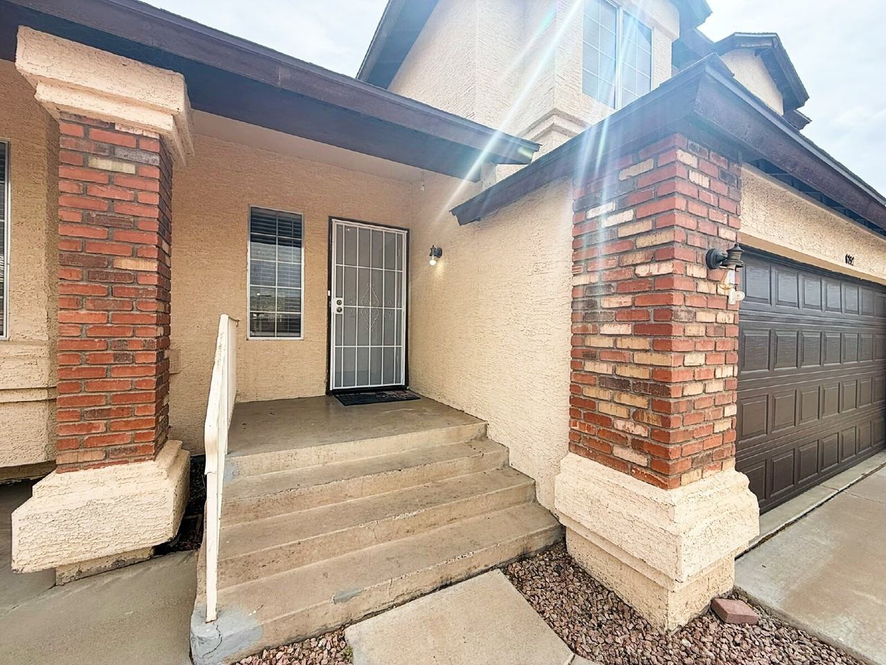 6755 N 89th Ave - Photo 2 of 36