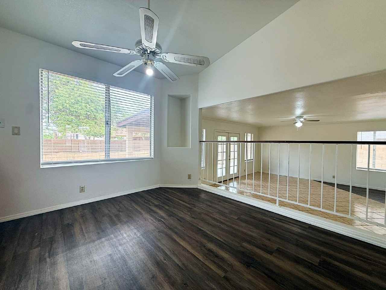 6755 N 89th Ave - Photo 7 of 36