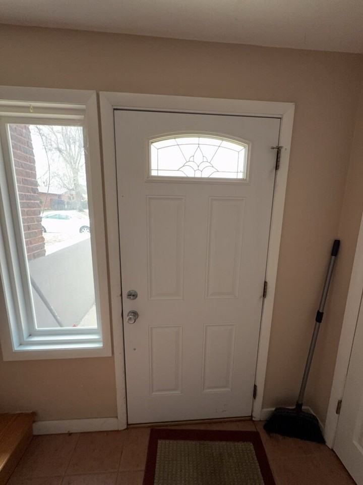 980 Morgan Dr - Photo 4 of 35