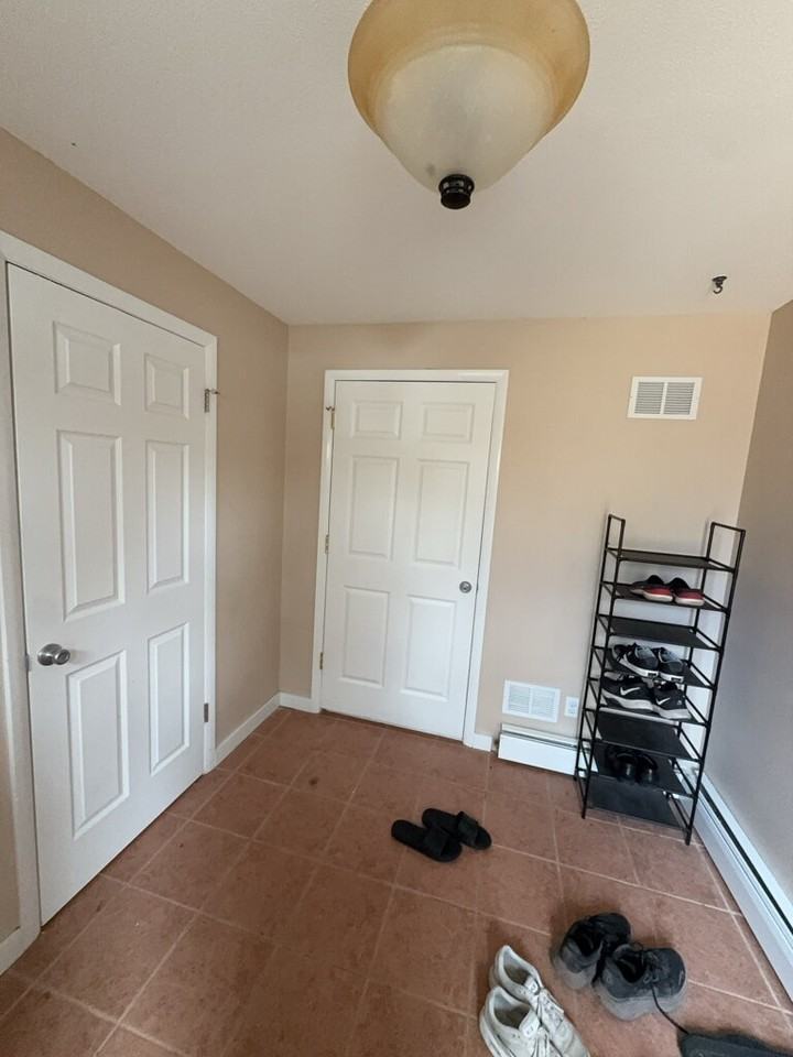 980 Morgan Dr - Photo 5 of 35