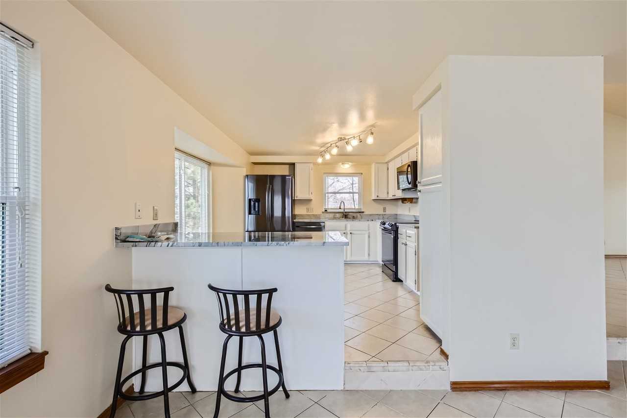 18255 E Bellewood Dr - Photo 6 of 26