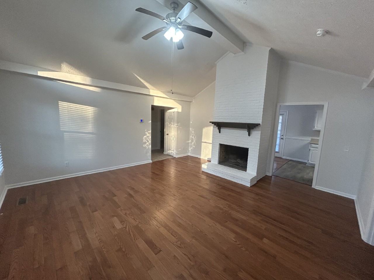 100 Ridgewood Rd - Photo 7 of 18