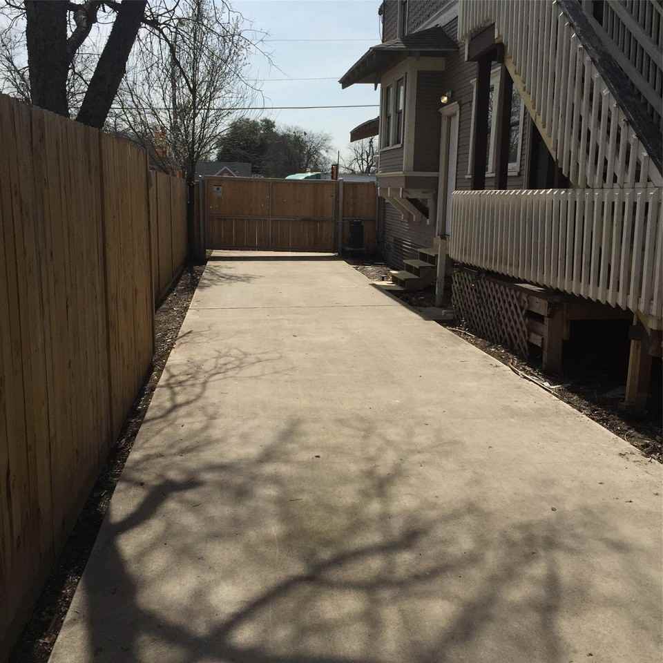 5107 Columbia Ave #C - Photo 6 of 7