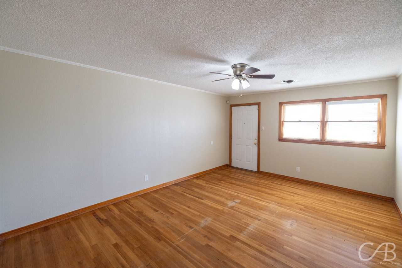834 Westmoreland St - Photo 2 of 27