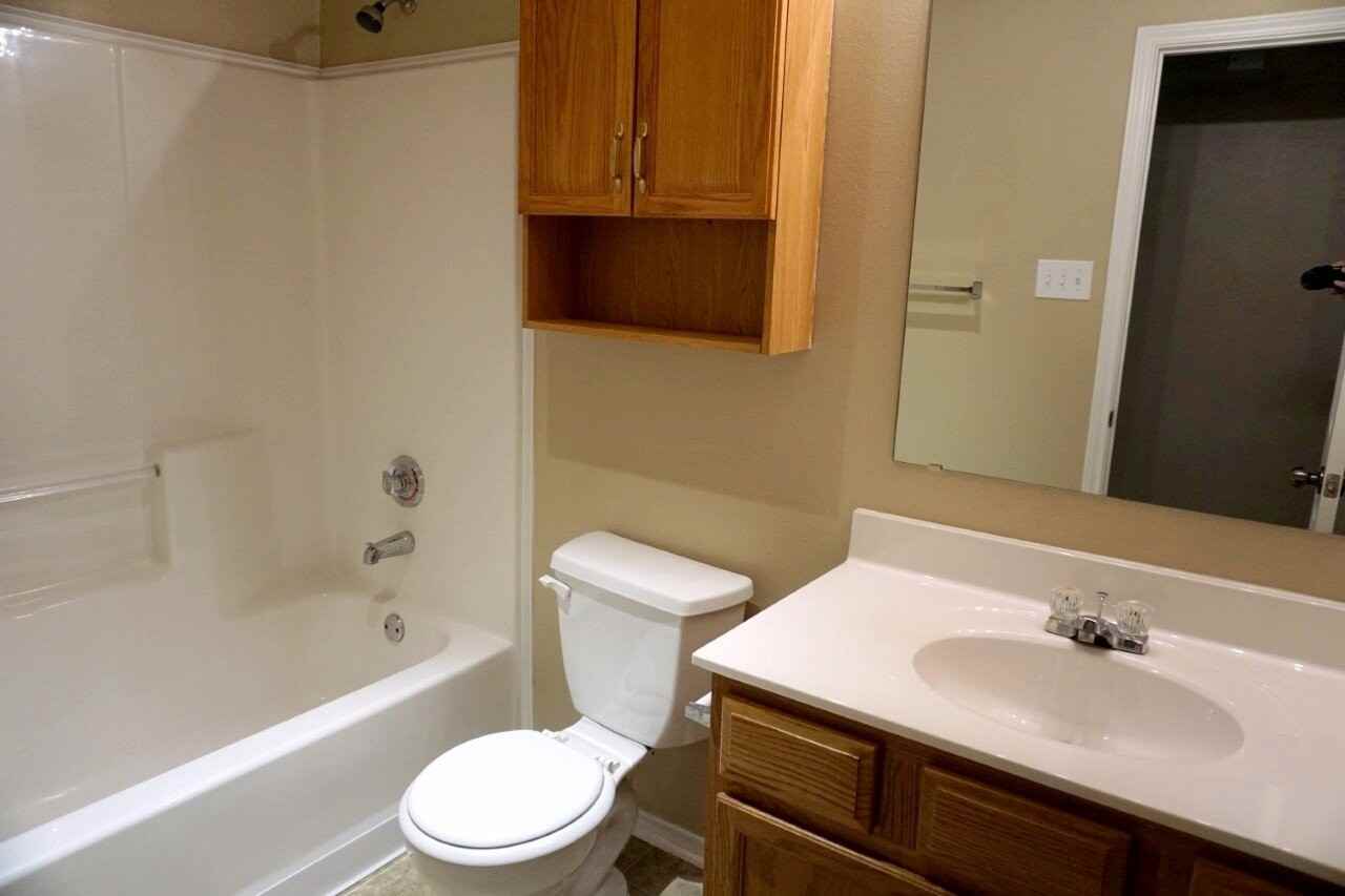 6545 89th St - Photo 6 of 9